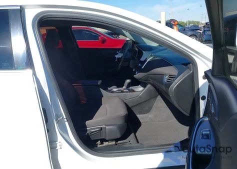 2020 Chevrolet Malibu Fwd Lt z USA, uszkodzony, nr VIN 1G1ZD5ST5LF047454